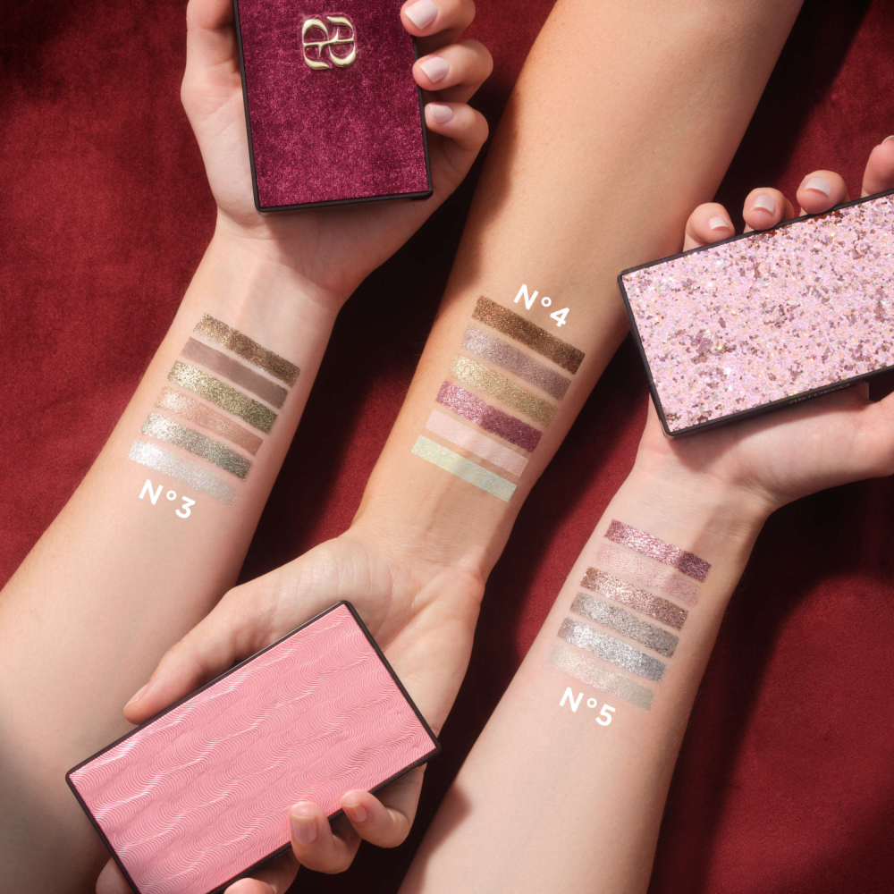 Website format PNG-56243.X_Glittery-Eyeshadow-Palette_2