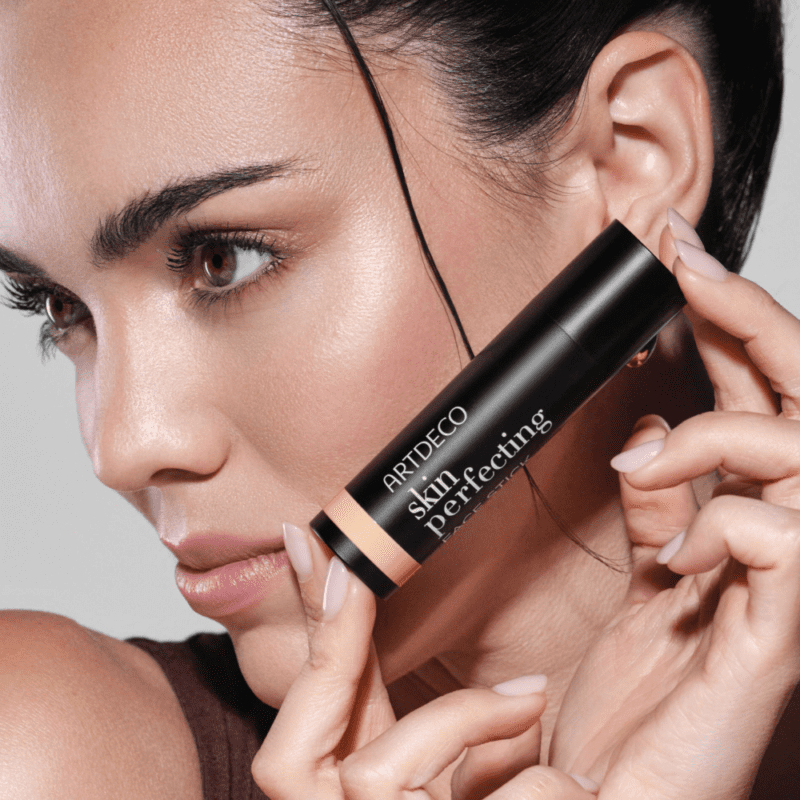 Artdeco Skin Perfecting Face Stick thumbnail 2